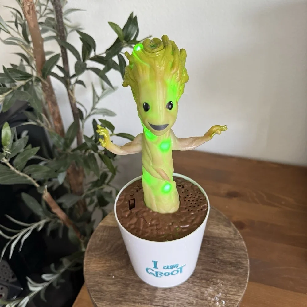 Disney I Am Groot Marvel Light Up Dancing Bubble Blower w Music 11